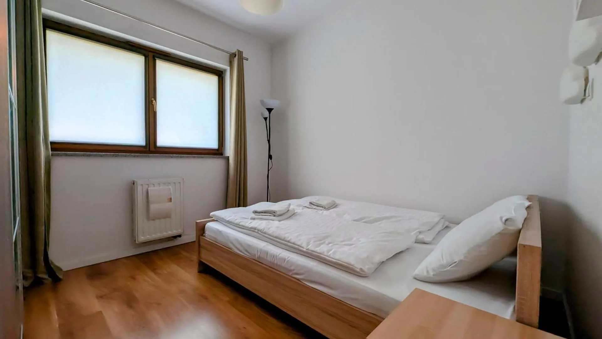 Dworska 1B By Homeprime Krakow Daire